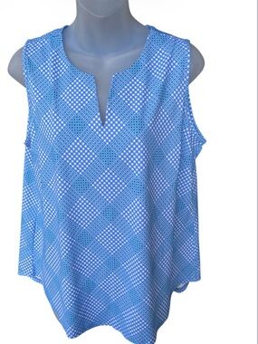 Lulu-b Lulu-B “Colorful Comfy blue Sleeveless summer Top — Size Large